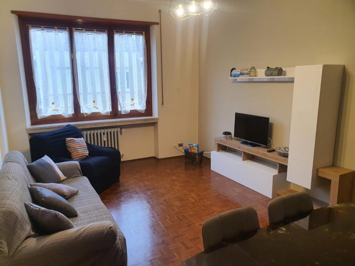 La Casa Dei Nonni - Ampio Trilocale Zona Lingotto Apartment Turin Bagian luar foto