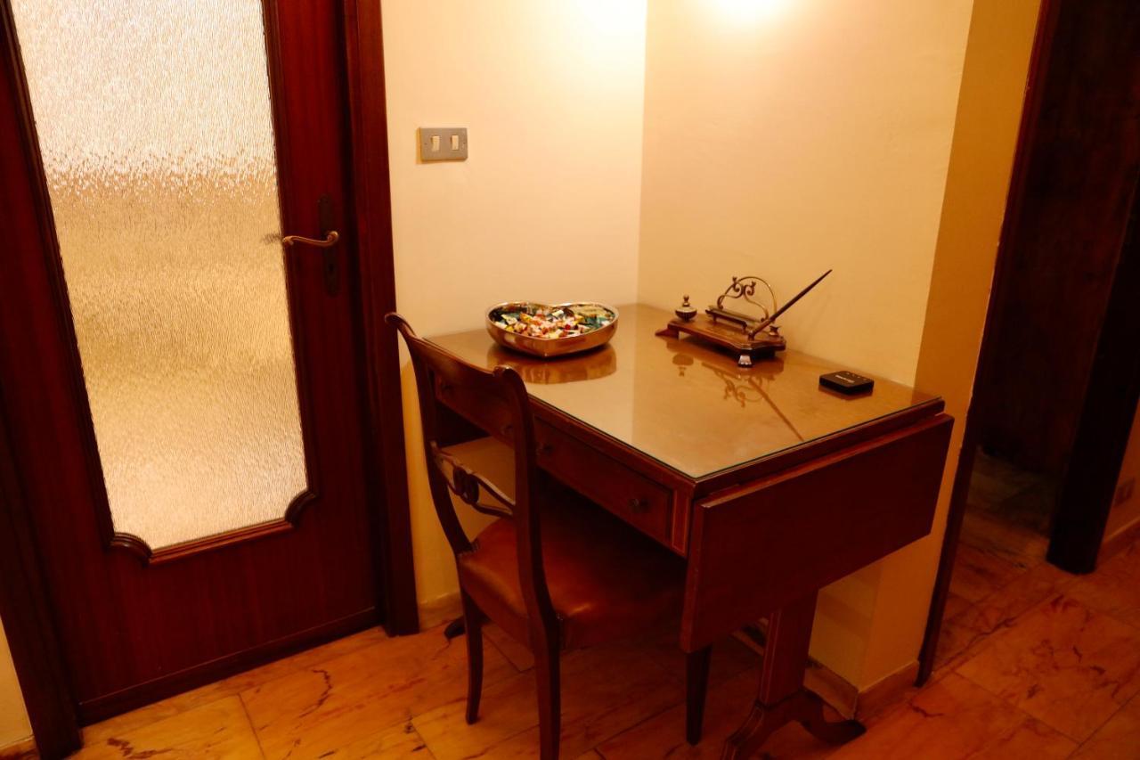 La Casa Dei Nonni - Ampio Trilocale Zona Lingotto Apartment Turin Bagian luar foto